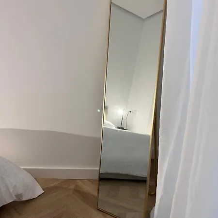 Piso Encantador En El Centro De アパート