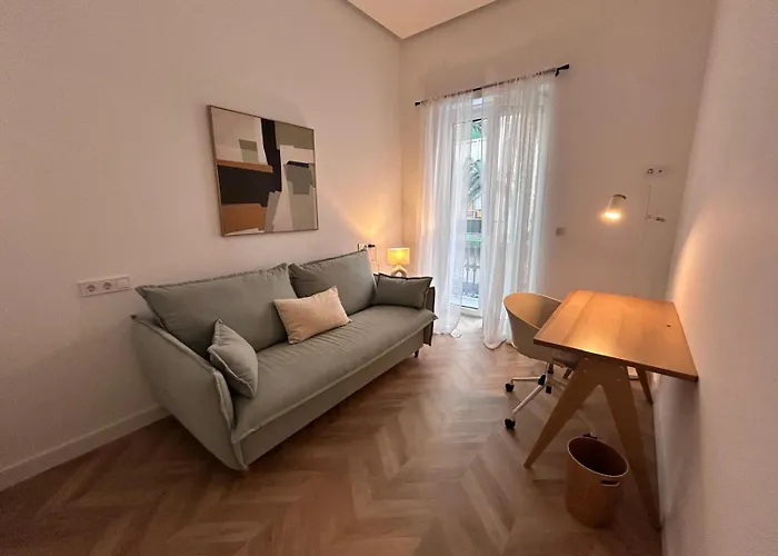 Piso Encantador En El Centro De * אליקאנטה